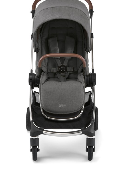 Strada Grey Mist Pushchair with Grey Mist Carrycot image number 3
